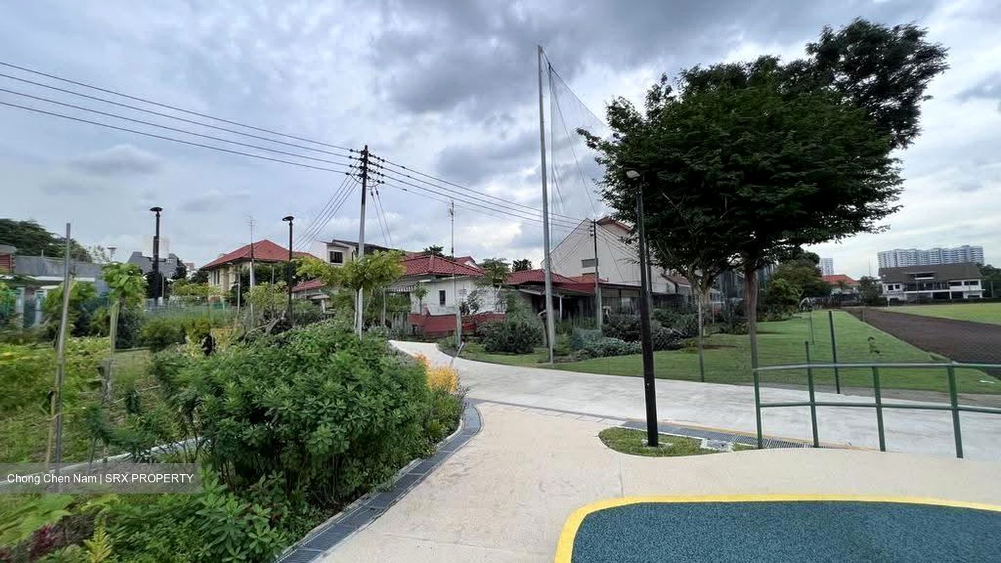 Frankel Estate (D15), Semi-Detached #639472281